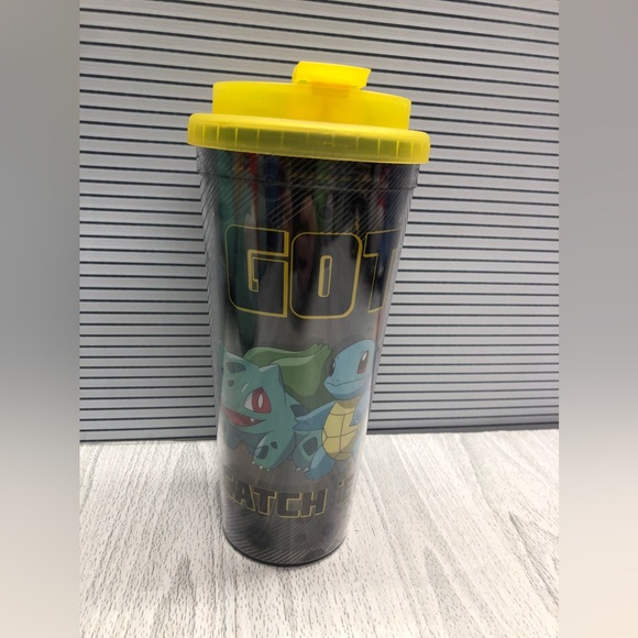 Pokémon Travel Cup with Lid- Gotta Catch Em All! - In very good condition. - Picture 3 of 6
